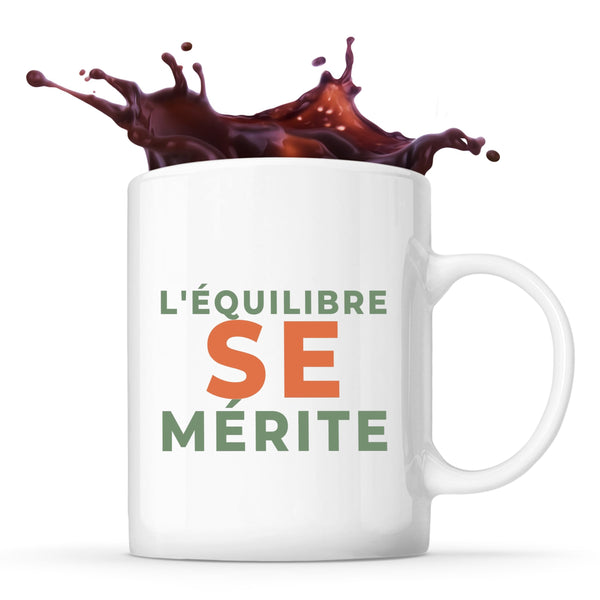 Tasse Lequilibre Se Merite - Mug - Idée Tasse Personnalisable Cadeau Anniversaire Fête Original Famille Travail Départ Collègue Retraite Noël. - Vert&Terracotta - 1
