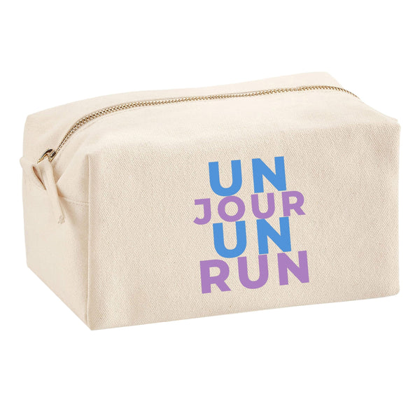 Trousse Multifonction Un Jour Un Run - Multi-Purpose Case - Idée Trousse Multifonction Cadeau Anniversaire Fête Original Famille Travail Départ Collègue Retraite Noël. - Bleu&Violet - 1