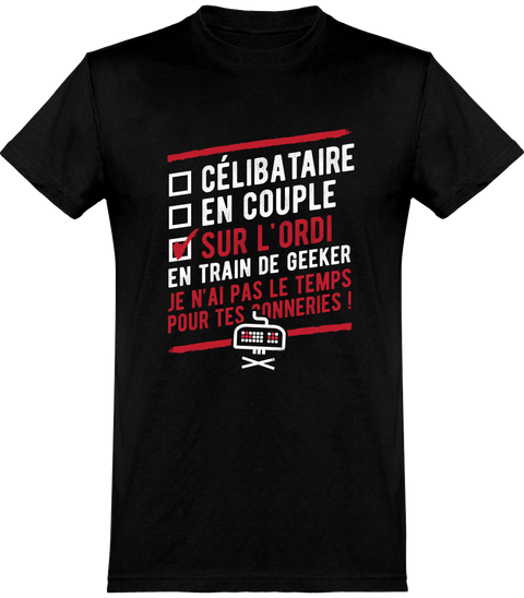  T shirt homme célibataire sur l'ordi