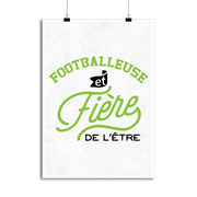 Affiche footballeuse et fière foot