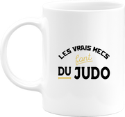 Mug les mecs font du judo